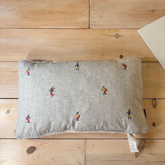 Cynthia Rowley NWOT Winter Ski Sherpa Throw Pillow 12x20 - Picture 1 of 7